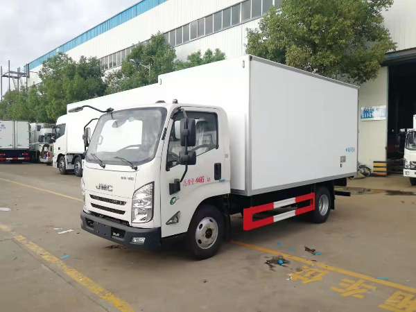 江鈴凱運(yùn)國(guó)六4.2米冷藏車(chē)