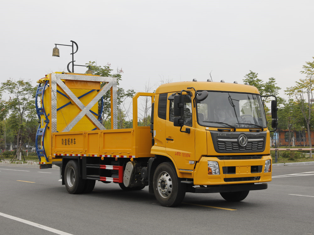 CLT5120TFZDF6型防撞緩沖車
